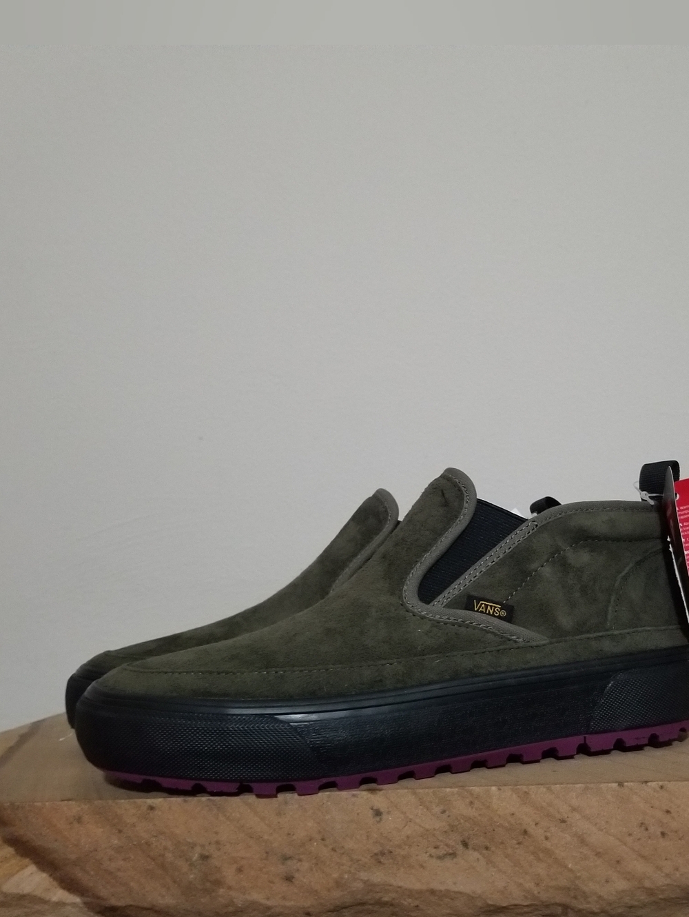 NEW! Vans MTE Olive Suede Slip-On Mid with Black Midsole sz 9 NWT - Picture 8 of 11